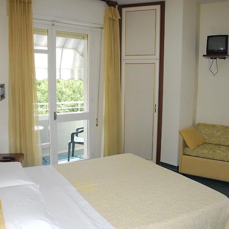 Hotel Nettuno Cattolica Eksteriør billede