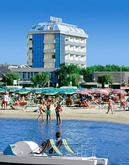 Hotel Nettuno Cattolica Eksteriør billede