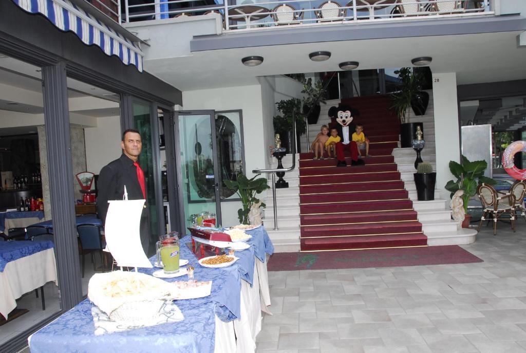 Hotel Nettuno Cattolica Eksteriør billede