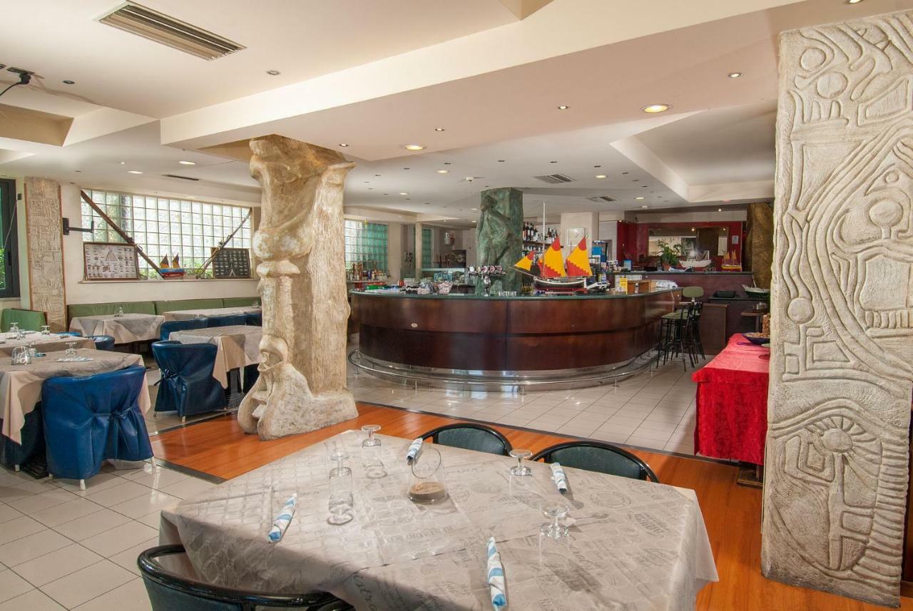 Hotel Nettuno Cattolica Eksteriør billede