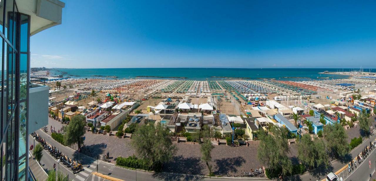 Hotel Nettuno Cattolica Eksteriør billede