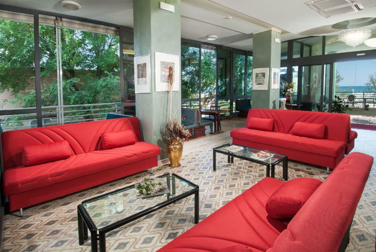Hotel Nettuno Cattolica Eksteriør billede