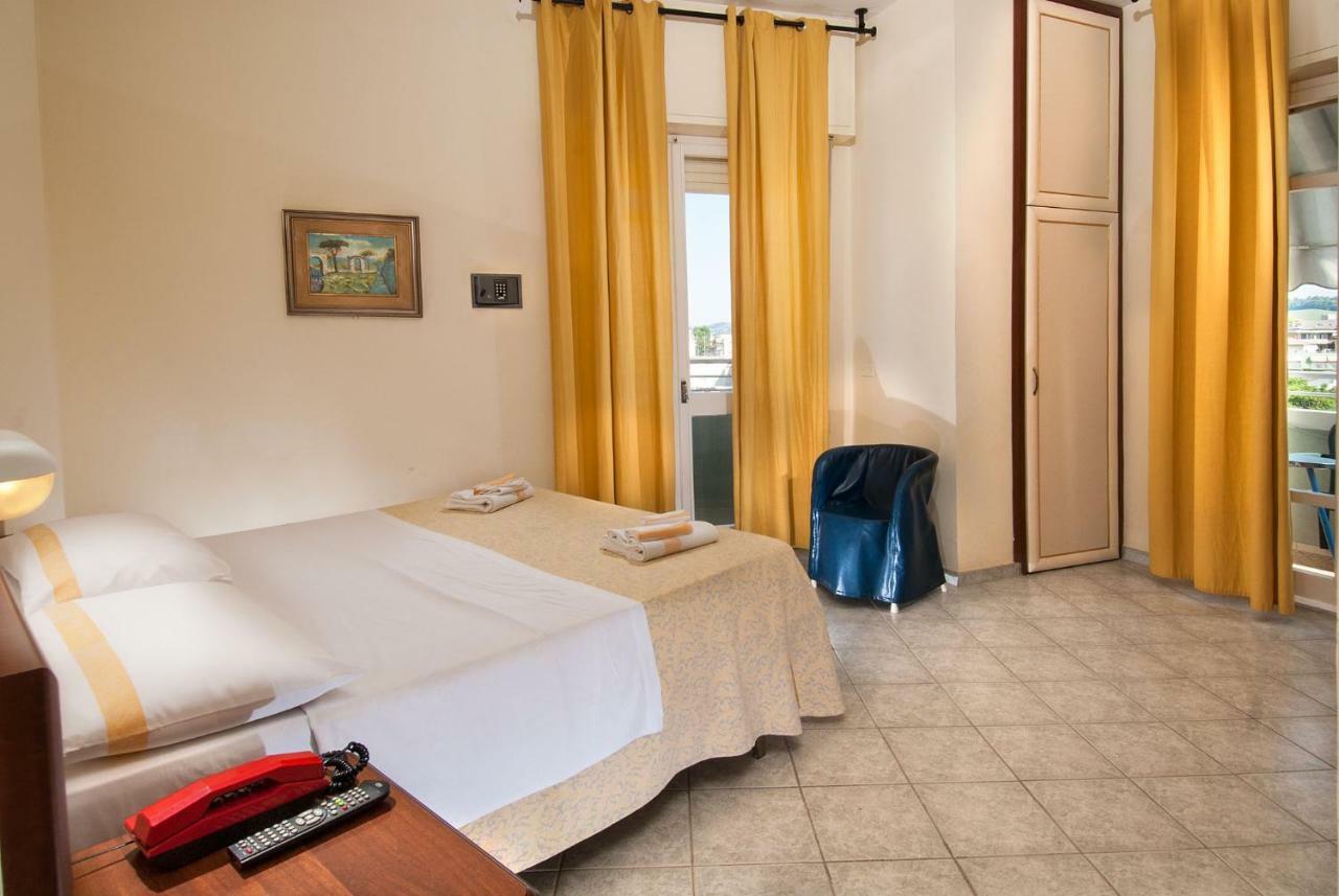 Hotel Nettuno Cattolica Eksteriør billede