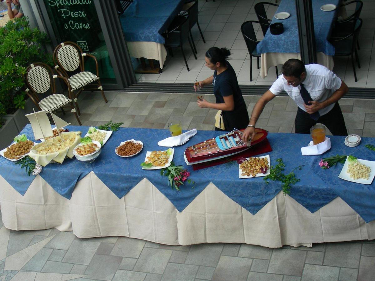 Hotel Nettuno Cattolica Eksteriør billede